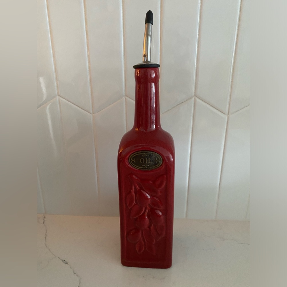 Pier 1 Oil Cannister